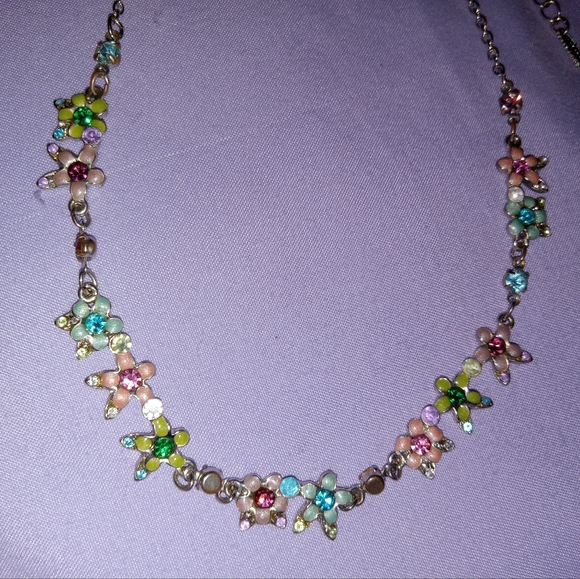 VCLM Multicolor Jeweled Flower Necklace and Earings Set - Picture 4 of 8